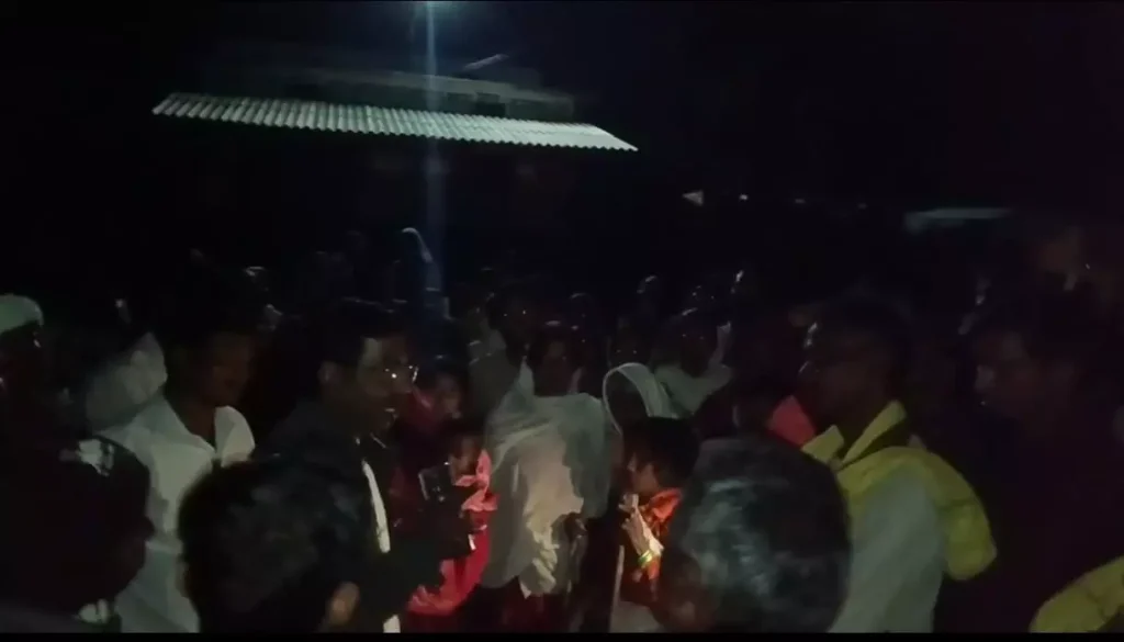 सेल्समैन ने छीना गरीबों का हक, चावल देना किया बंद, उतर आया बदतमीजी पर