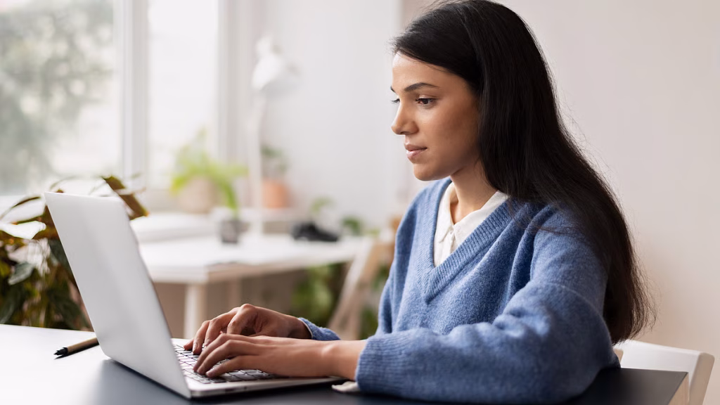 2026 में अपनी वेबसाइट लॉन्च करने के लिए 5 टॉप वेब होस्टिंग प्लेटफ़ॉर्म