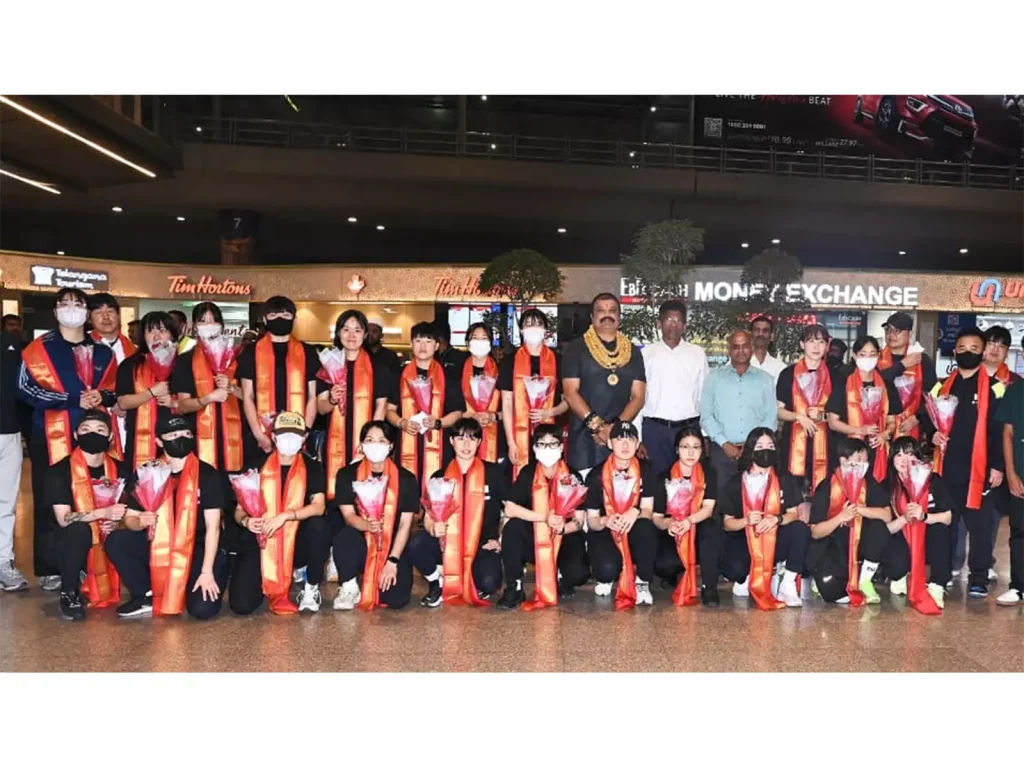 FIH વર્લ્ડ કપ ક્વોલિફાયર માટે હૈદરાબાદમાં કોરિયા અને વેલ્સની મહિલા ટીમો… कोरिया और वेल्स की महिला टीमें FIH वर्ल्ड कप क्वालिफायर के लिए हैदराबाद...