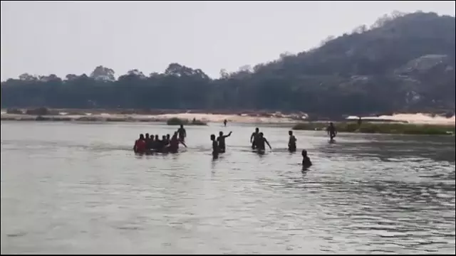 કટક: હોળી રમીને નહાવા ગયેલો સગીર છોકરો ટી બ્રિજ પાસે ડૂબી ગયો Cuttack: होली खेलने के बाद नहाने गया नाबालिग लड़का टी ब्रिज के पास डूबा