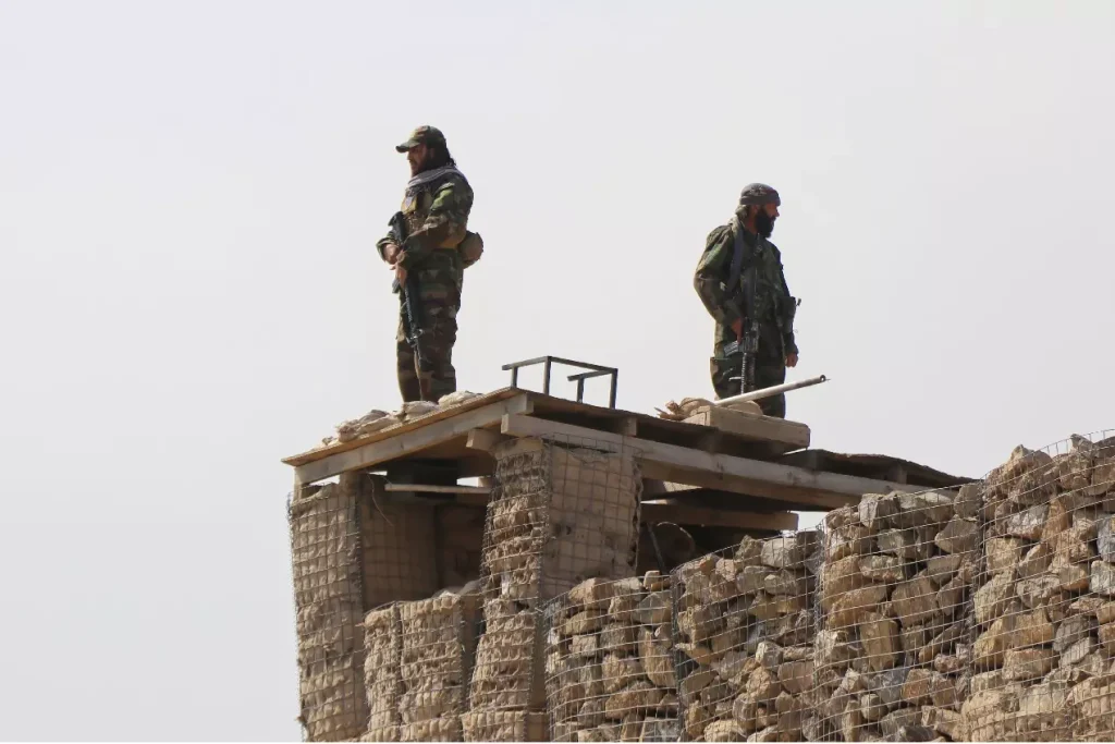 Afghanistan ने डूरंड लाइन पर झड़पों में 30 पाकिस्तानी सैनिकों के मारे जाने का दावा...