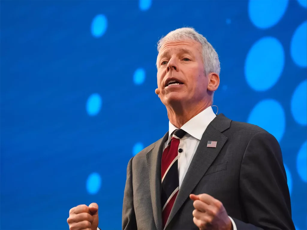 US एनर्जी सेक्रेटरी: कीमतें कम रखने के लिए रूसी तेल पर शॉर्ट-टर्म उपाय