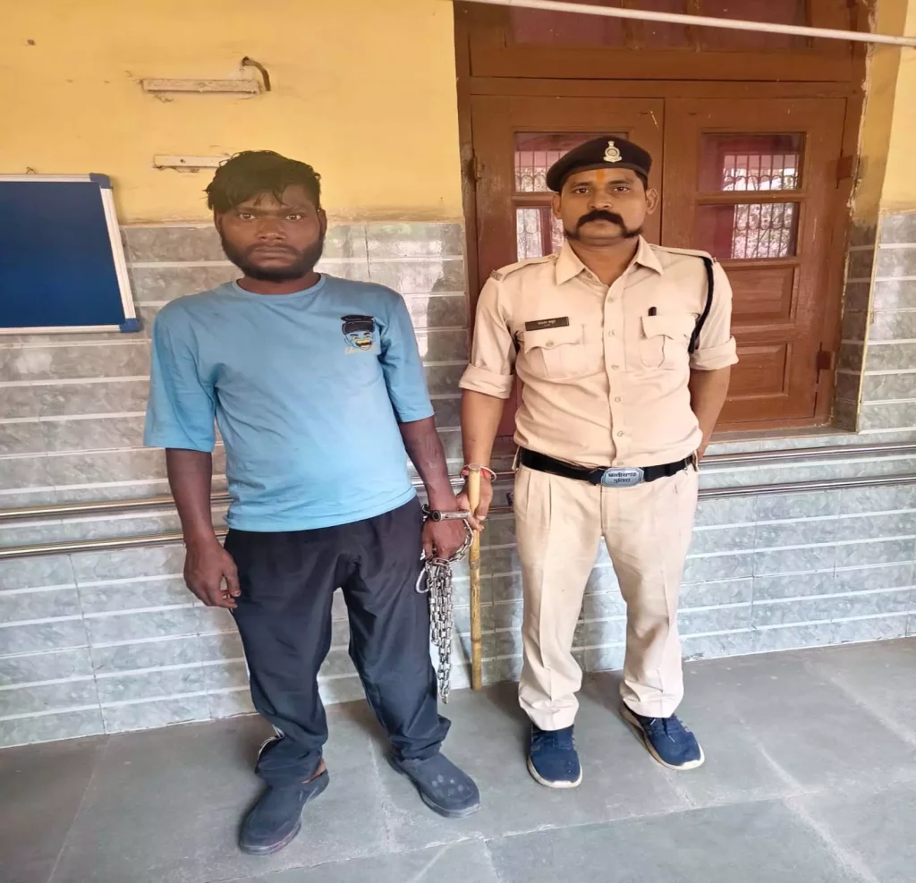 ग्रामीण पुलिस की कार्रवाई: धारदार चाकू के साथ बदमाश बिल्ला नवरंगे...