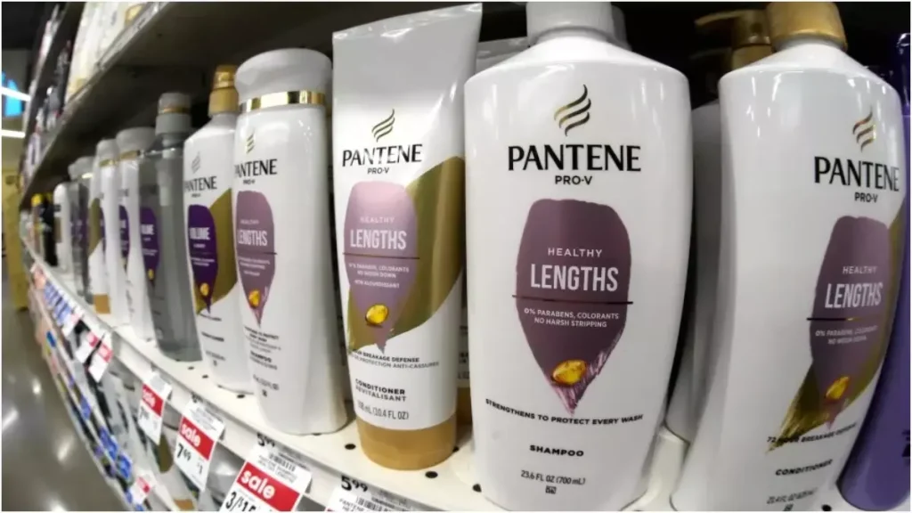 क्या महंगे शैम्पू में इन्वेस्ट करना सही है? एक्सपर्ट्स क्या कहते हैं?