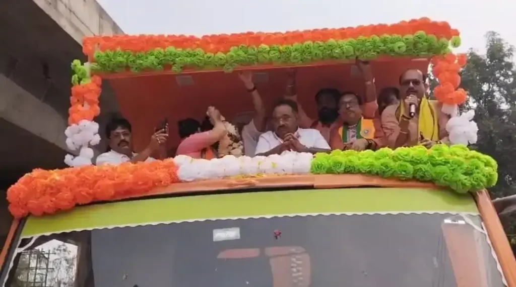 હુગલીઃ પરિવર્તન યાત્રા દ્વારા ભાજપનો જનસંપર્ક Hooghly: परिवर्तन यात्रा के जरिए भाजपा का जनसंपर्क