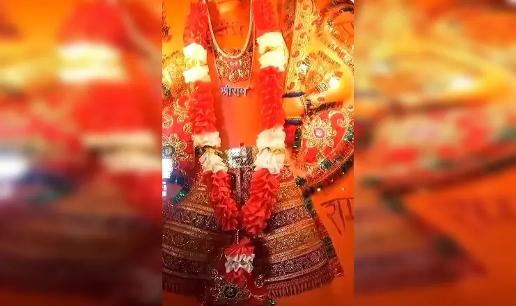 આ પવિત્ર સ્થળે ભક્તોની વિશેષ વિનંતીઓ કરવામાં આવે છે इस पावन धाम में लगती है भक्तों की विशेष अर्जी