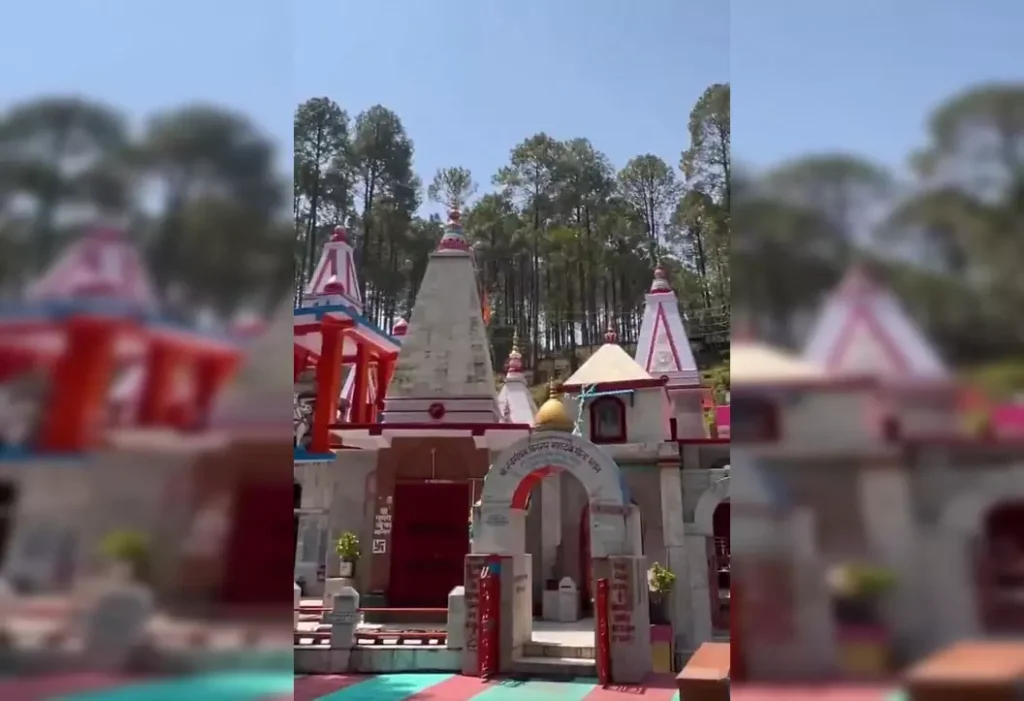 जंगलों के बीच बसा चमत्कारी महादेव मंदिर, जहां बिना बुलावे के नहीं पहुंच...