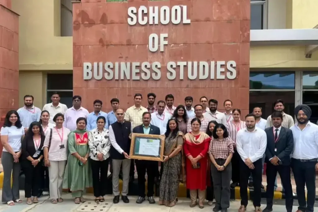 Jammu: बिजनेस स्कूल को मिला AAA+ ग्रेड, बढ़ी विश्वविद्यालय की प्रतिष्ठा