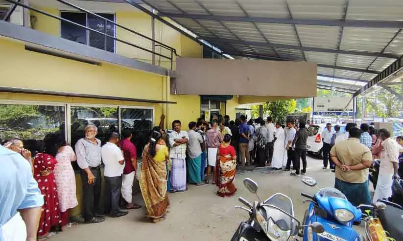 રાંધણ ગેસ પુરવઠા પર પ્રતિબંધ અંગે ચિંતા; રેસ્ટોરન્ટ બંધ Cooking गैस सप्लाई पर रोक को लेकर चिंता; रेस्टोरेंट बंद