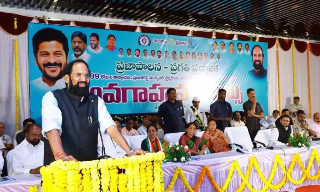 Telangana: उत्तम ने स्थानीय प्रतिनिधियों से कहा, लोगों के लिए सुलभ रहें