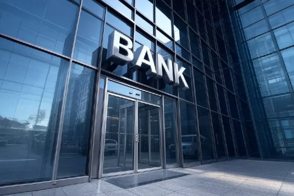 Report: भारतीय बैंकों  को AI-आधारित ऑपरेटिंग मॉडल्स का फायदा