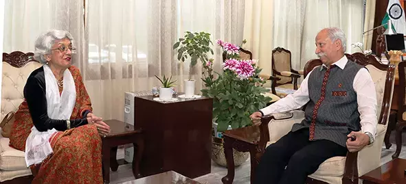 SWAN ના સ્થાપક ટ્રસ્ટી રાજ્યપાલને મળ્યા SWAN के फाउंडर ट्रस्टी ने गवर्नर से मुलाकात की