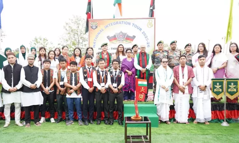 મણિપુરના રાજ્યપાલે રાષ્ટ્રીય એકીકરણ પ્રવાસ પછી 24 સભ્યોની યુવા ટીમનું સ્વાગત કર્યું… Manipur के राज्यपाल ने राष्ट्रीय एकता दौरे के बाद 24-सदस्यीय युवा दल का स्वागत...