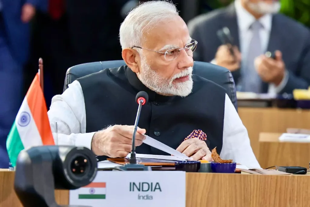 भू-राजनीति के तनाव के बीच भारत की रणनीतिक कूटनीति