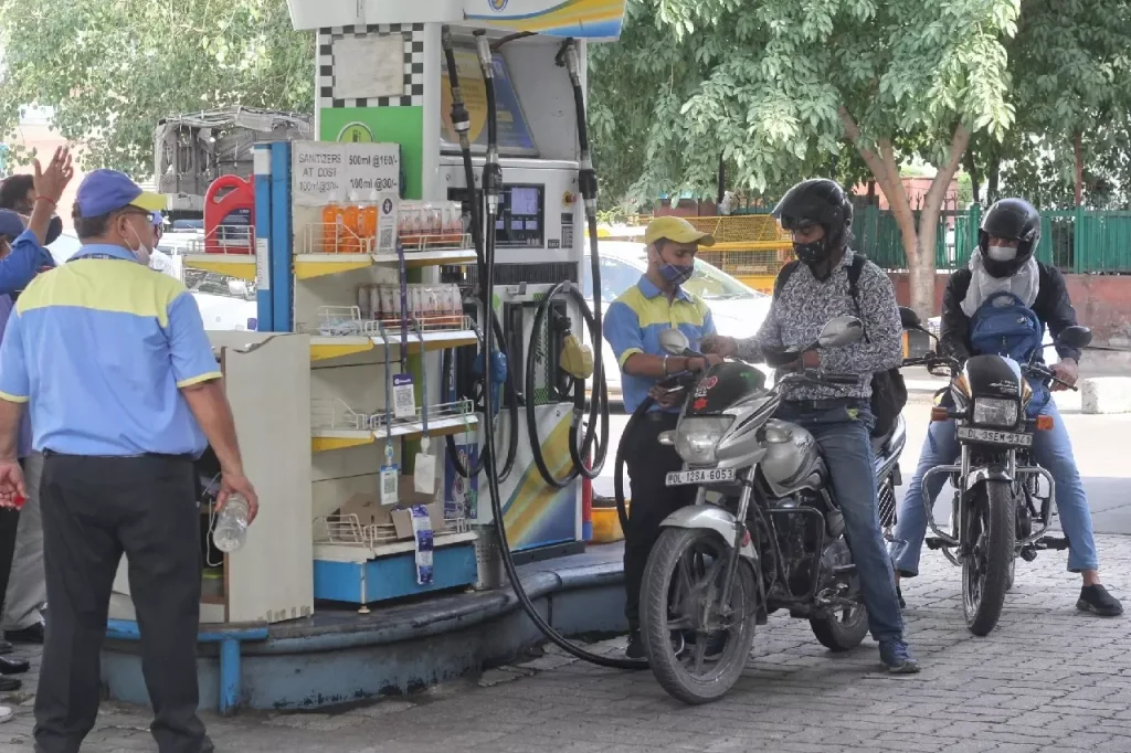 ऊर्जा आपूर्ति पर नियंत्रण, सरकार ने उपभोक्ताओं से संयम की अपील की