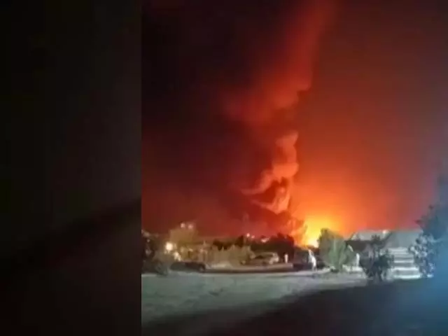 વિશ્વ યુદ્ધ: એરબેઝ પર ડ્રોન હુમલો, સાધનોને નુકસાન WORLD WAR: एयरबेस पर ड्रोन हमला, उपकरण क्षतिग्रस्त