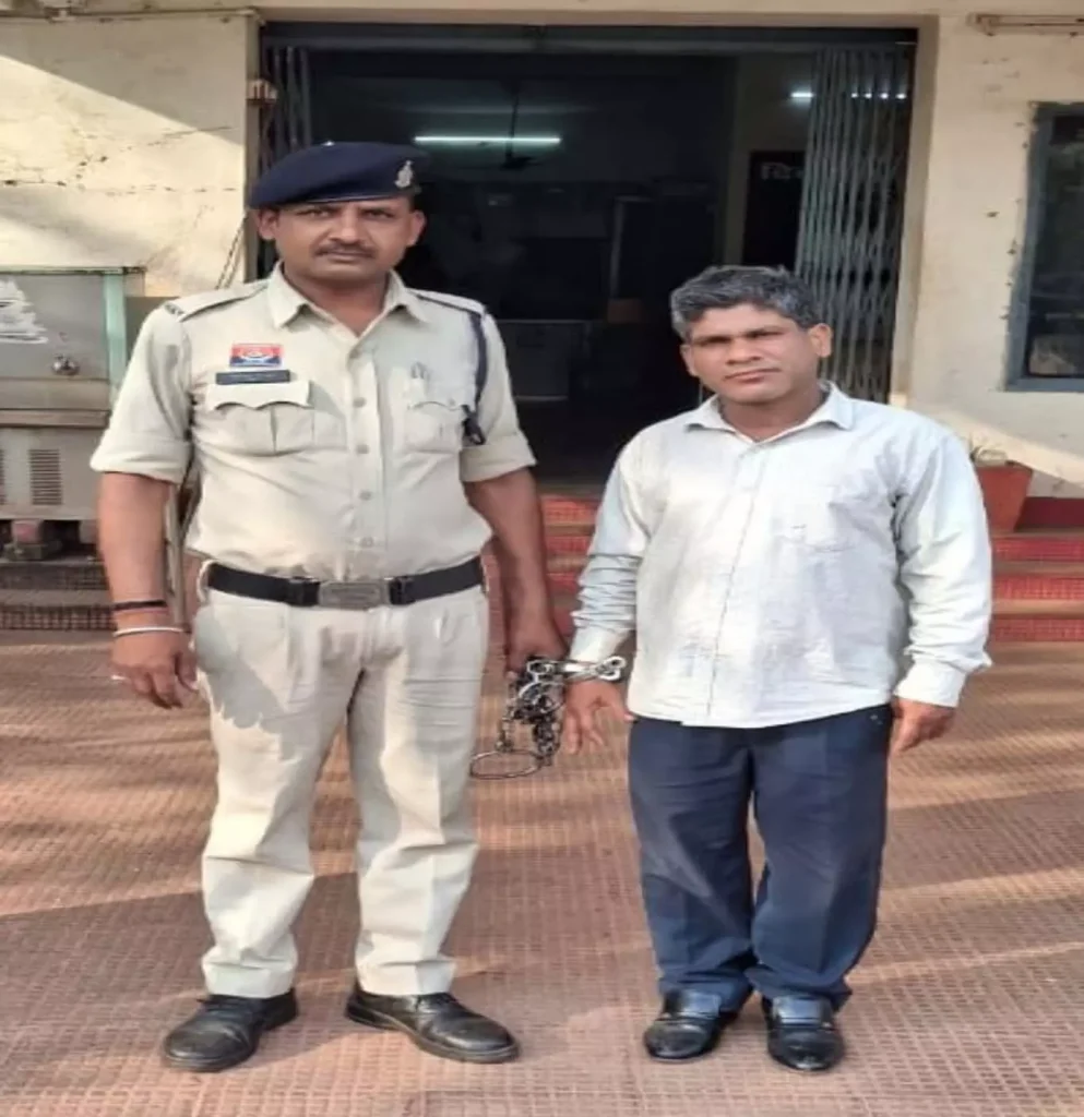 प्रतिबंधित नशीली टेबलेट के साथ आरोपी ईश्वर धृतलहरे गिरफ्तार