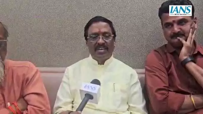 શિવસેના (UBT) નેતા વિનાયક રાઉતે દાવો કર્યો, કેપ્ટન ખરાત… शिवसेना (यूबीटी) नेता विनायक राउत का दावा, कैप्टन खराट ने महाराष्ट्र की...