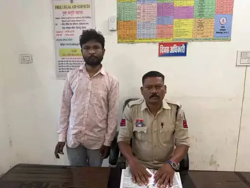 રાયપુરના શેરબજારમાં પૈસા ડબલ કરવાના બહાને રેપિડો ડ્રાઈવરે છેતરપિંડી કરી… रैपिडो चालक ने शेयर मार्केट में पैसा डबल करने का झांसा देकर की ठगी, रायपुर...