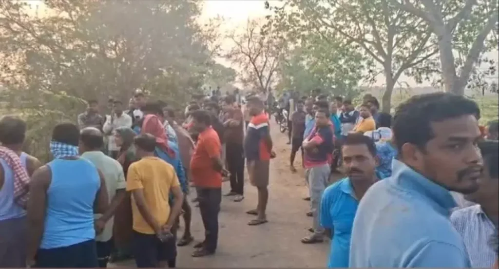 ઓડિશા: માછલીનો વેપારી લટકતો મળ્યો, પુરી પોલીસ કેસની તપાસ કરી રહી છે. Odisha: फंदे से लटका मिला मछली व्यापारी, पुरी पुलिस मामले की जांच में