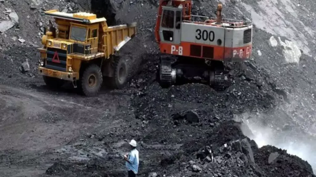 भारत ने एक अरब टन कोयला उत्पादन का लक्ष्य हासिल किया