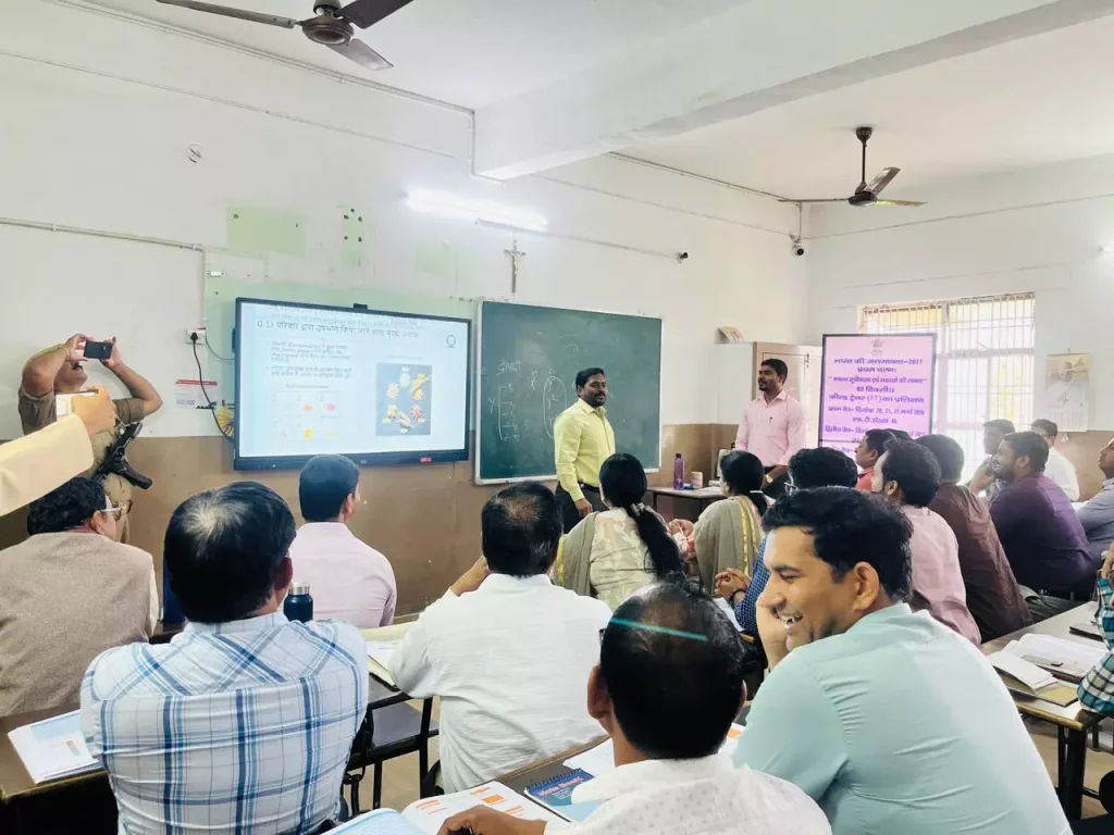 Shahjahanpur: फील्ड ट्रेनरों का प्रशिक्षण पूरा, जनगणना की तैयारी आगे बढ़ी