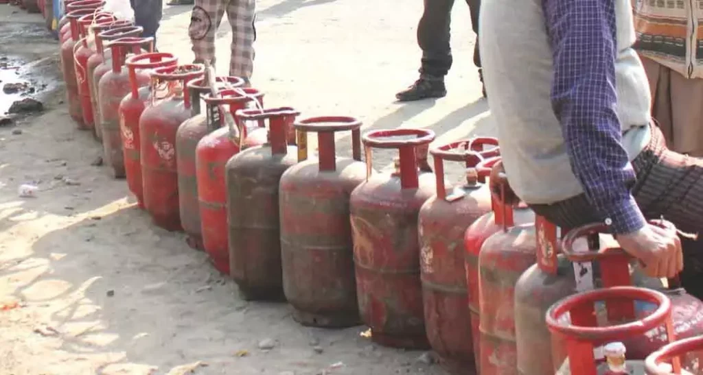 Jammu -Kashmir में ईंधन और LPG का स्टॉक स्थिर