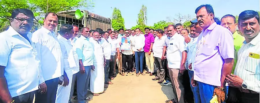 કર્ણાટક: પાણીના અમારા અધિકાર માટે રેલી Karnataka : पानी के हमारे अधिकार के लिए रैली