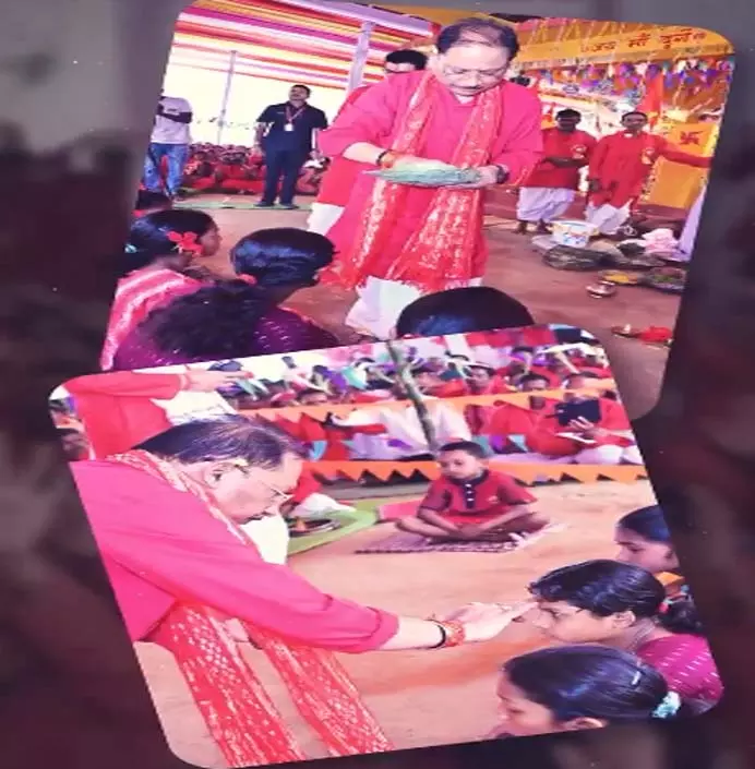 સીએમ સાંઈએ યોગ્ય વિધિથી નાની દીકરીઓની પૂજા કરી હતી CM साय ने नन्हीं बेटियों का विधि-विधान से किया पूजन