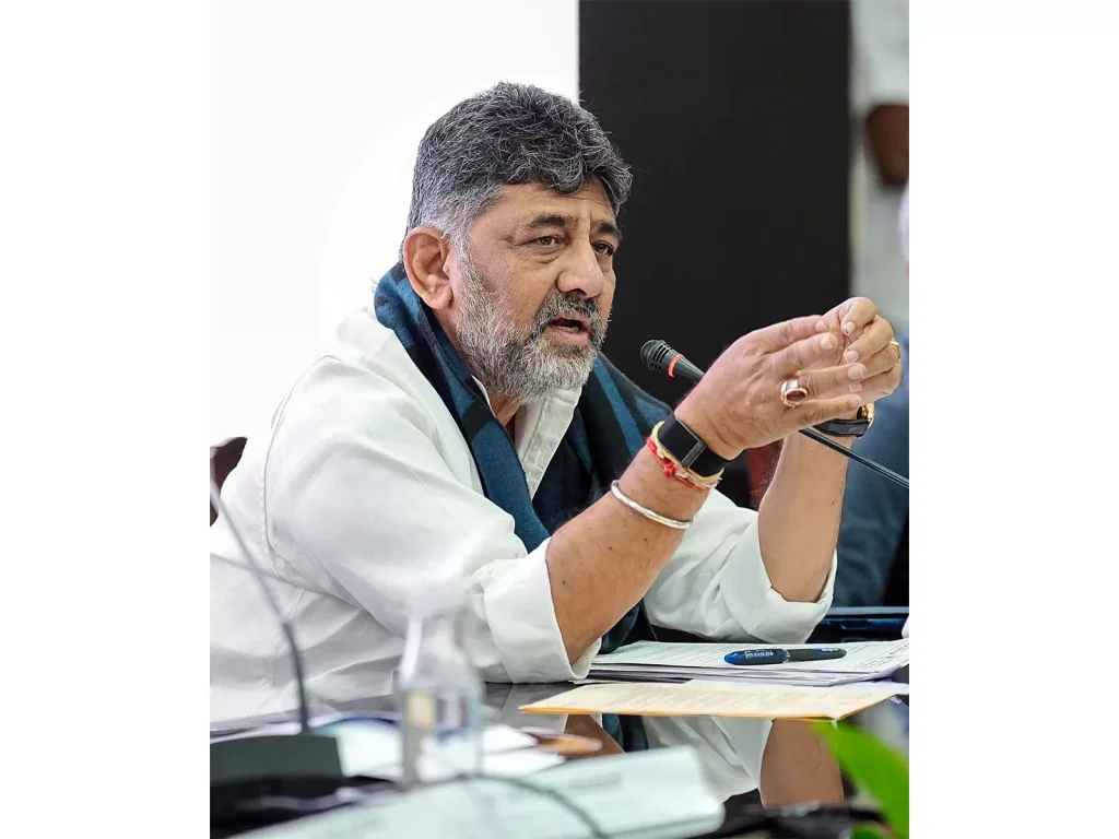 DK શિવકુમારે IPL ટિકિટ વિવાદ પર કોંગ્રેસના ધારાસભ્યને આપ્યો જવાબ IPL टिकट विवाद पर डीके शिवकुमार ने कांग्रेस विधायक को दिया जवाब