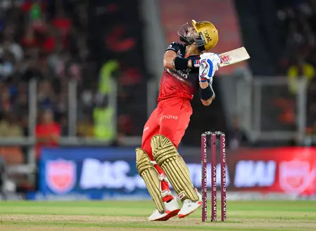 તે 5 ખેલાડીઓ કે જેમણે કેપ્ટન તરીકે RCB માટે સૌથી વધુ મેચ રમી છે वो 5 खिलाड़ी, जिन्होंने बतौर कप्तान आरसीबी के लिए सर्वाधिक मैच खेले