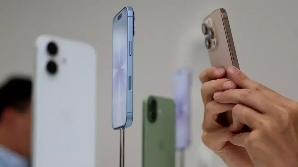 Apple ने UK, साउथ कोरिया में डिवाइस-लेवल पर उम्र का वेरिफिकेशन शुरू: यह यूज़र्स...