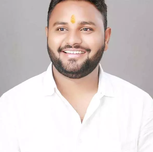 રાયપુર બ્રેકિંગ: કુખ્યાત દારૂના દાણચોર દીપક મુદલિયારની કોર્ટમાં શરણાગતિ પહેલા ધરપકડ… Raipur Breaking: कुख्यात शराब तस्कर दीपक मुदलियार कोर्ट में सरेंडर से पहले गिरफ्तार ...