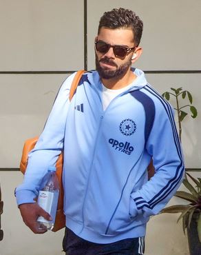 કોહલીએ આઈપીએલમાં ‘ચાર્ટર્ડ ફ્લાઈટ’ની માંગ કરતા અહેવાલ પર પ્રતિક્રિયા આપી હતી