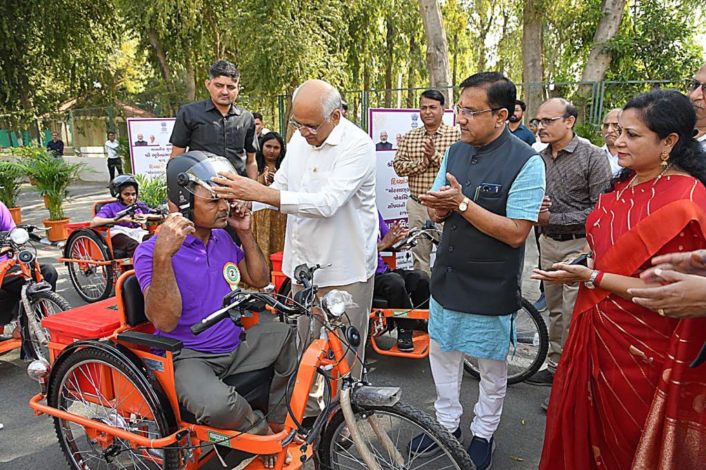 5676 દિવ્યાંગ લાભાર્થીઓને કુલ 36 કરોડની મોટરાઇઝ ટ્રાઇસિકલ અને જોયસ્ટિક...