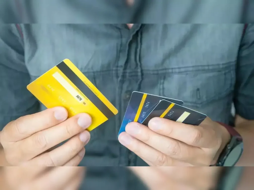 ક્રેડિટ કાર્ડની લિમિટ વધારવાની લાલચ આપી ૨.૨૯ લાખની ઠગાઈ