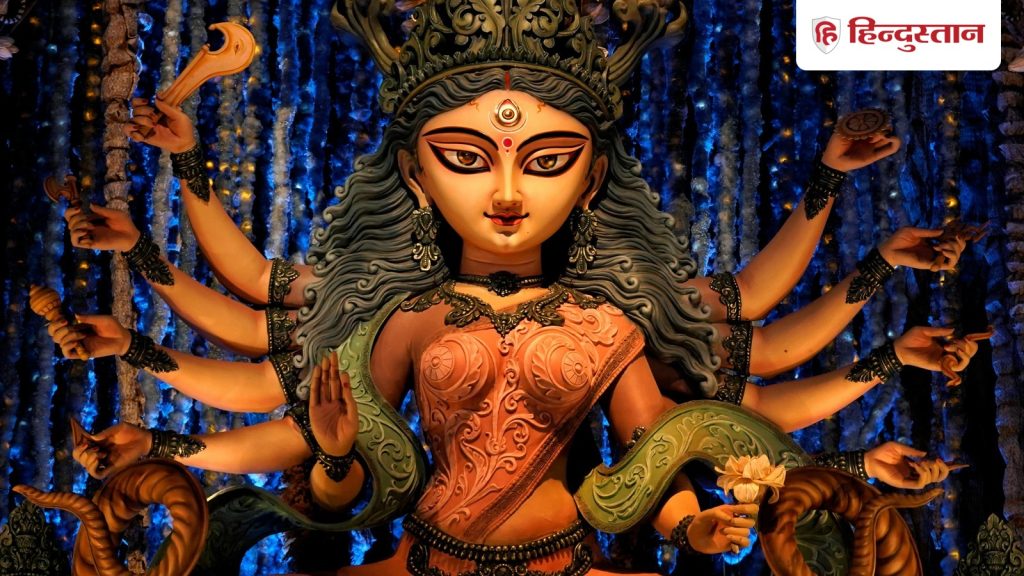 Durga Chalisa in hindi: नमो नमो दुर्ग सुख करनी, नमो, नमों अंबे दुख हरनी, यहां पढ़ें श्री...
