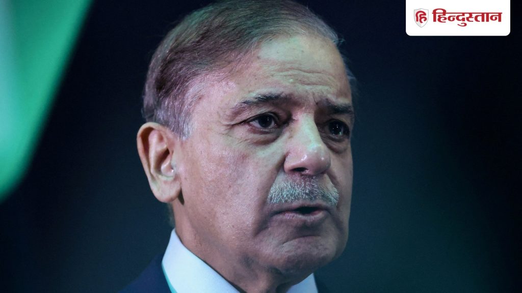 दूसरों के झगड़े सुलझाने चला पाकिस्तान, लेकिन अफगानिस्तान से तनाव पर खामोश