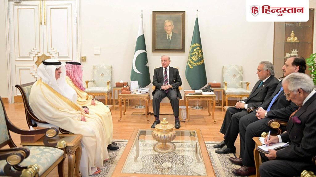 પાકિસ્તાનમાં મુસ્લિમ દેશો વચ્ચે યોજાઈ મંત્રણા, તેલ સંકટ વચ્ચે હોર્મુઝ પર શું થશે? पाकिस्तान में हुई मुस्लिम देशों की वार्ता, तेल संकट के बीच होर्मुज पर क्या...