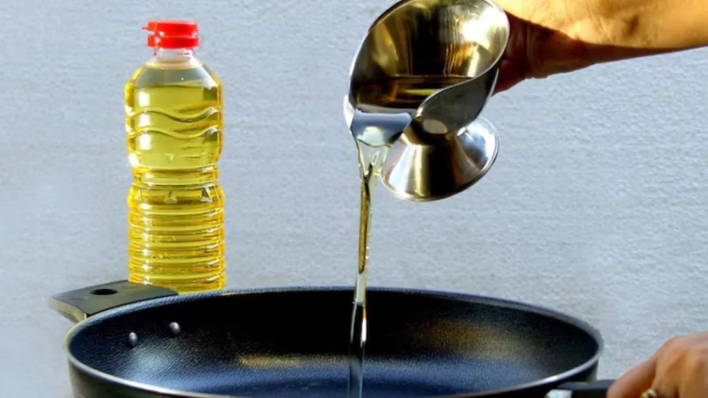 તળવાનાં તેલનો વારંવાર ઉપયોગ કરતાં છ એકમ પકડાયા