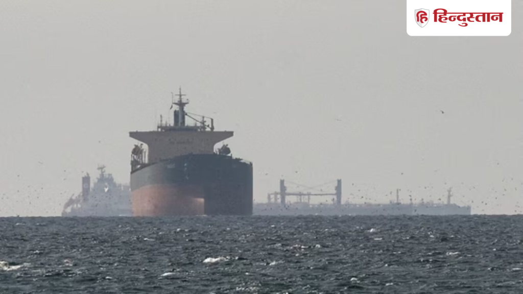 ईरान युद्ध के बीच शिपिंग शुरू? पाकिस्तानी तेल टैंकर ने होर्मुज स्ट्रेट...