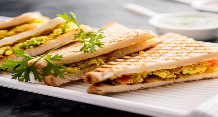 નાસ્તામાં આ મજેદાર ટોસ્ટ બનાવો paneer toast