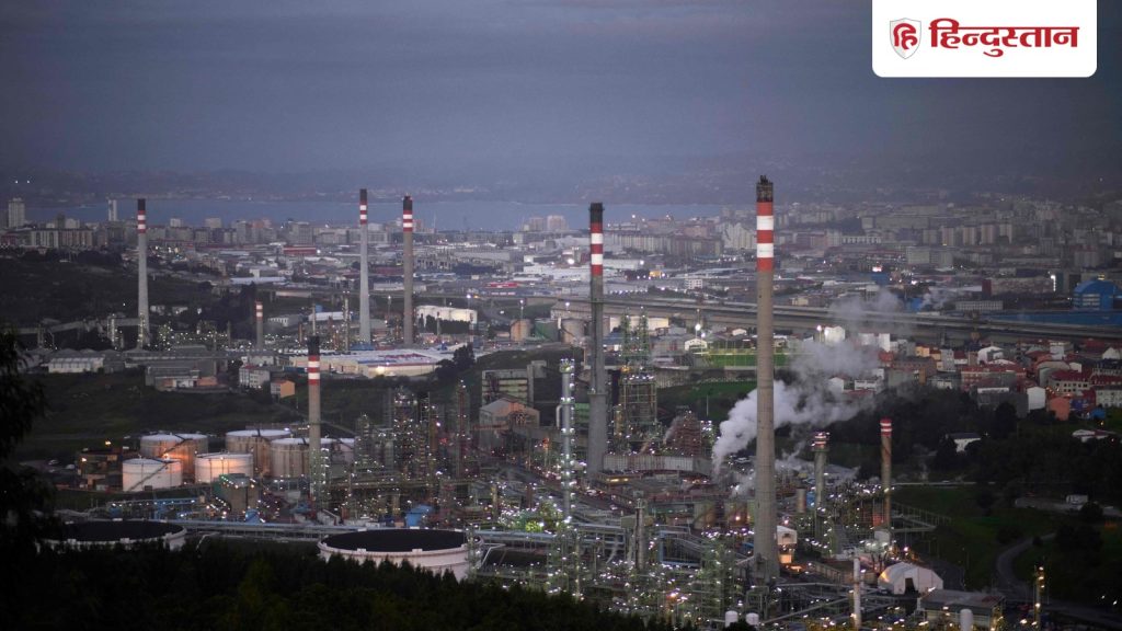 युद्ध के माहौल में ईरान में डटा रूस, रोसाटॉम ने साफ-साफ कहा- अभी जाने का समय...