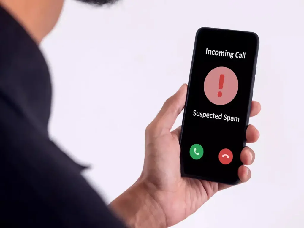 ફાંફડું અંગ્રેજી બોલતા યુવાનોની વિદેશીઓને ઠગતા સાયબર ઠગાઈના કોલ સેન્ટર...