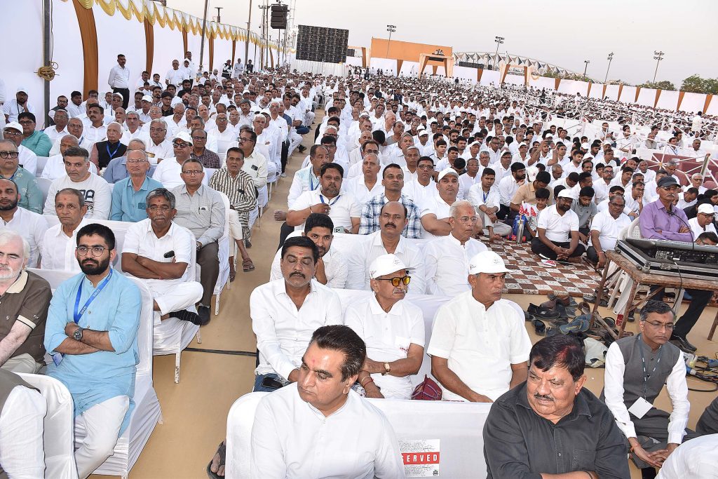 SMVS સંસ્થાના સ્થાપક પૂ. બાપજીનો ૯૩મો પ્રાગટ્ય મહોત્સવ યોજાયો