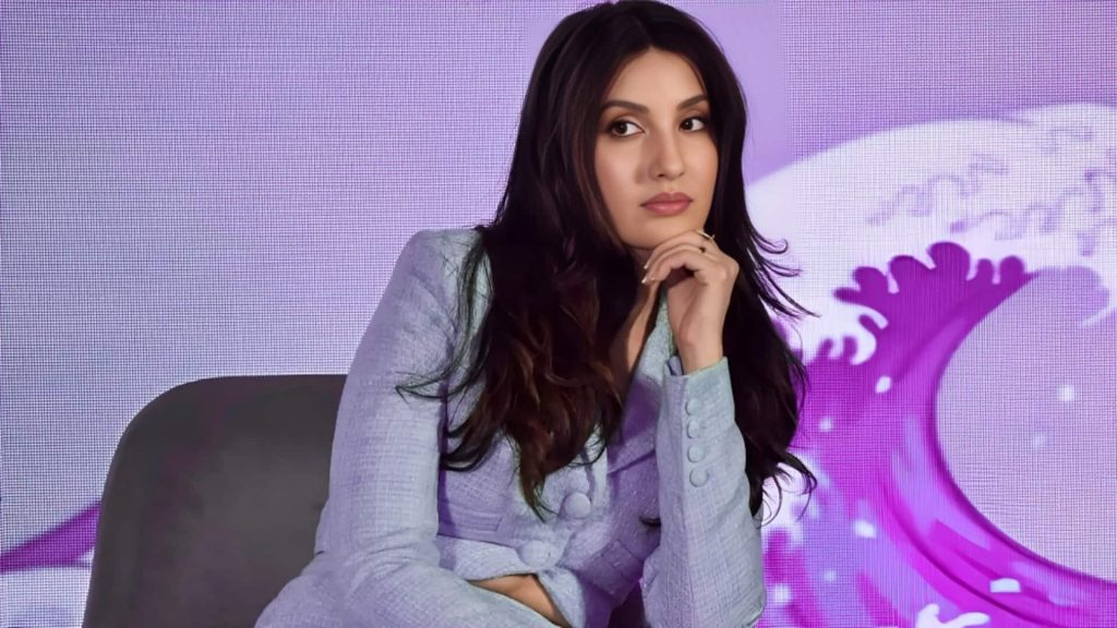 'सरके चुनर' विवाद में बुरे फंसे नोरा फतेही और संजय दत्त, महिला आयोग ने किया तलब