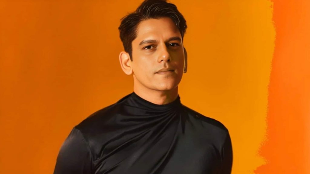 વિજય વર્મા બન્યા સટ્ટાબાજીની દુનિયાનો તાજ વગરનો રાજા, ‘મટકા કિંગ’ વિશે બહાર આવી માહિતી… विजय वर्मा बने सट्टे की दुनिया के बेताज बादशाह, सामने आई 'मटका किंग' की रिलीज तारीख