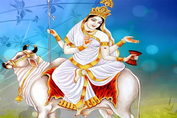 ચૈત્ર નવરાત્રીનો પહેલો દિવસ: મા શૈલપુત્રીની પૂજાનું મહત્વ, જાણો કથા, પૂજા પદ્ધતિ, પ્રસાદ અને પ્રાપ્ત આશીર્વાદ