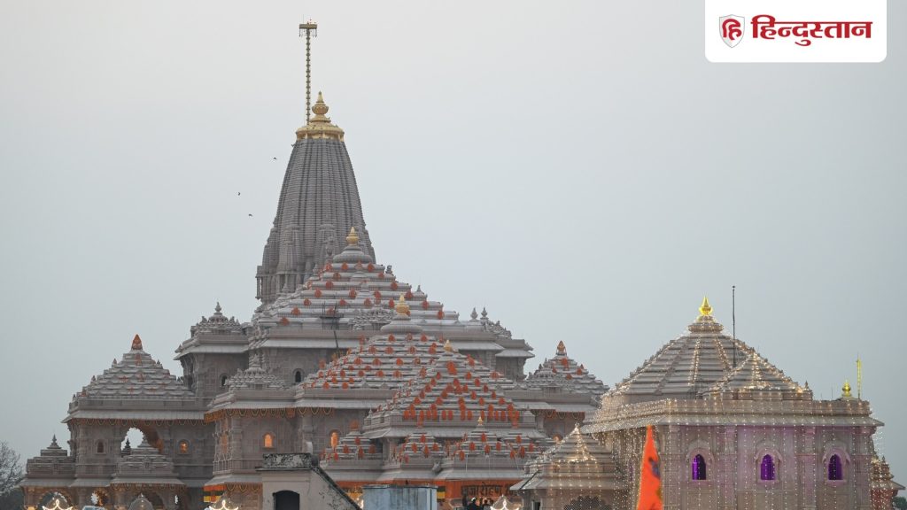 અયોધ્યા રામ મંદિરમાં જોવા મળી હોળીની ઝલક, પાઘડી અને પિચકારી સાથે જોવા મળ્યા રામલલા… अयोध्या राम मंदिर में दिखी होली की झलक, पगड़ी और पिचकारी के साथ दिखा रामलला...