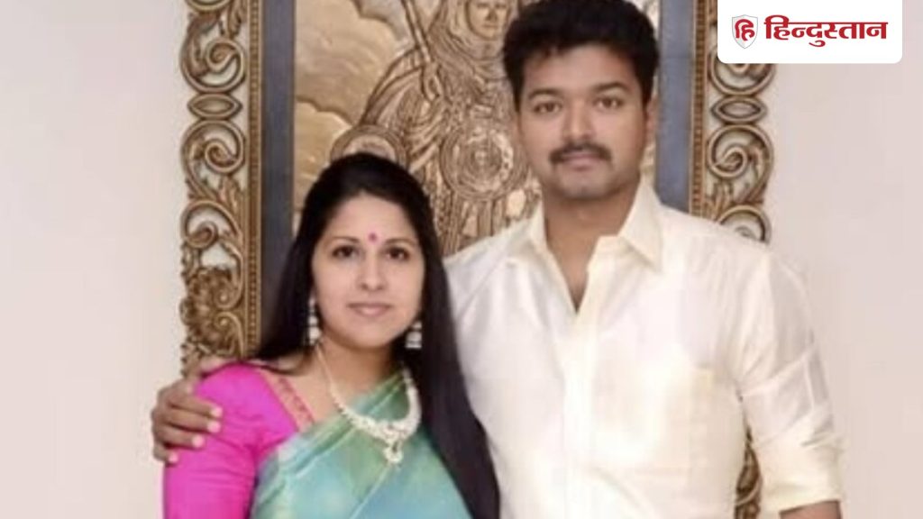 विजय की पत्नी संगीता ने दी तलाक की अर्जी, एक्स्ट्रा मैरिटल अफेयर का आरोप भी...